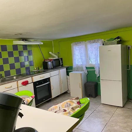 Logement Entree Independant, Sous Sol Eclaire, Cuisine, Sdb Wc, Jardin Belle-Église Exterior foto