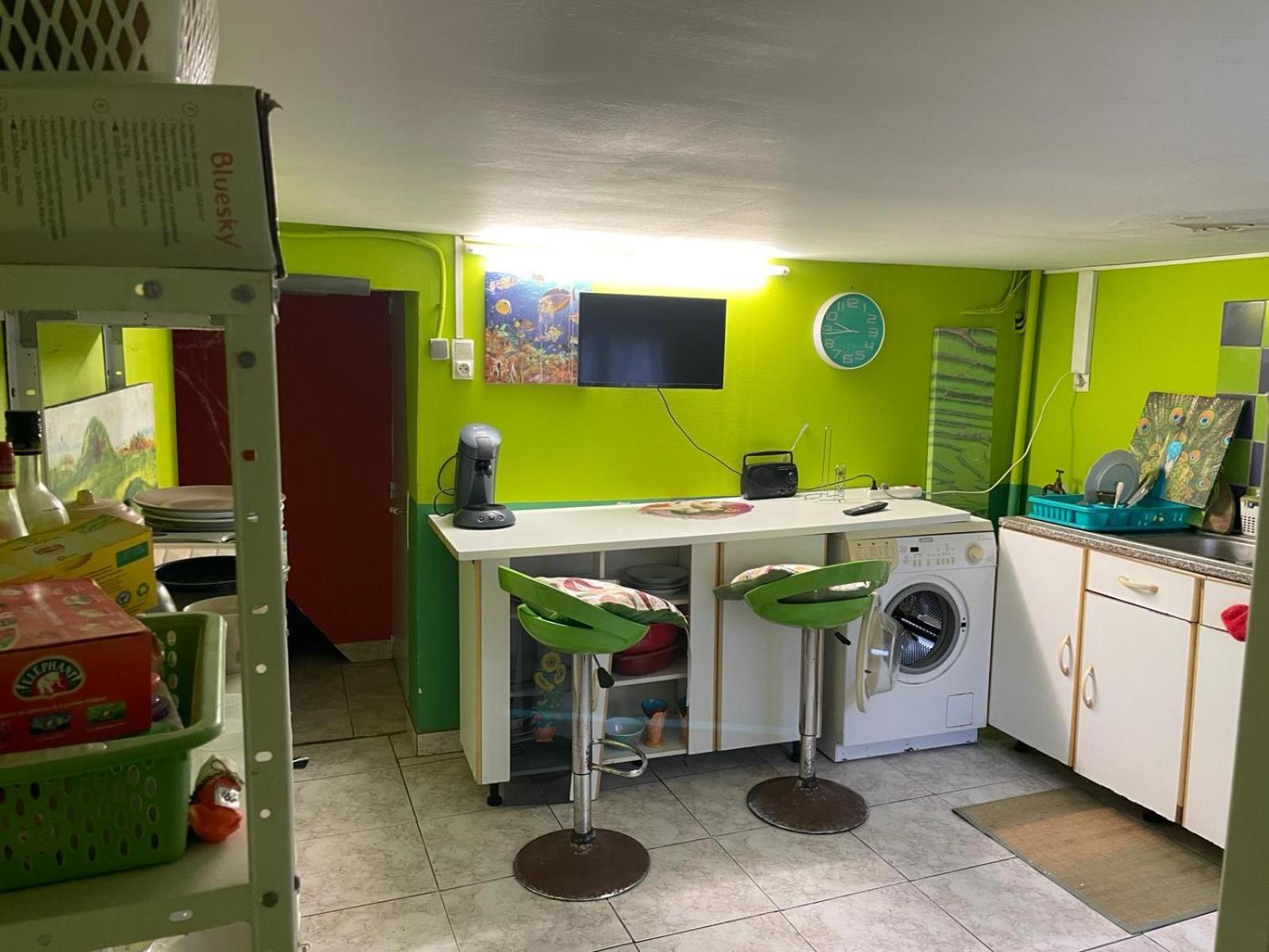 Apartamento Entree Independant, Sous Sol Eclaire, Cuisine, Sdb Wc, Jardin *